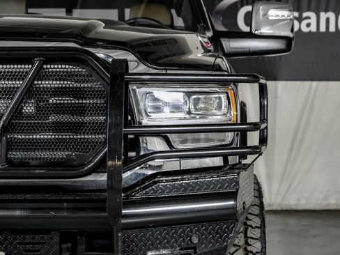 Used 2024 RAM 2500 Limited AWD/4WD image 41