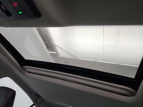 Used 2024 Nissan Altima 2.5 SR w/ SR Premium Package image 27