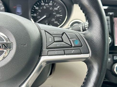 Used 2021 Nissan Rogue Sport SL FWD image 22