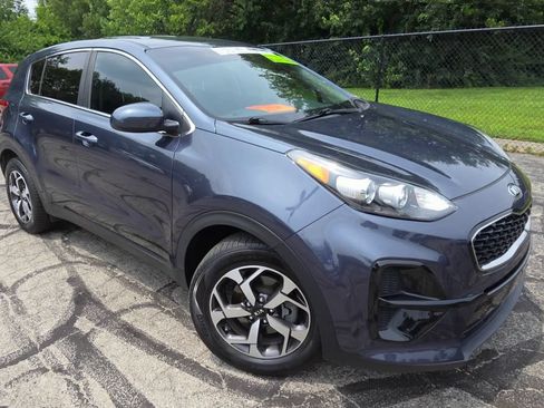 Used 2020 Kia Sportage LX FWD image 2
