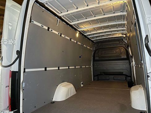 Used 2026 Mercedes-Benz Sprinter 2500 image 19