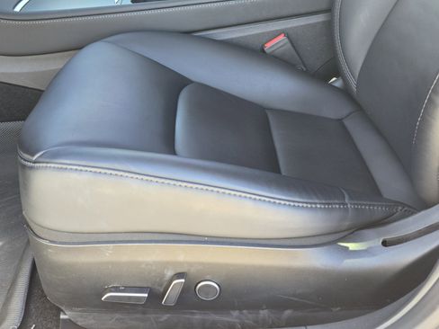 Used 2023 Tesla Model 3 Standard Range image 28