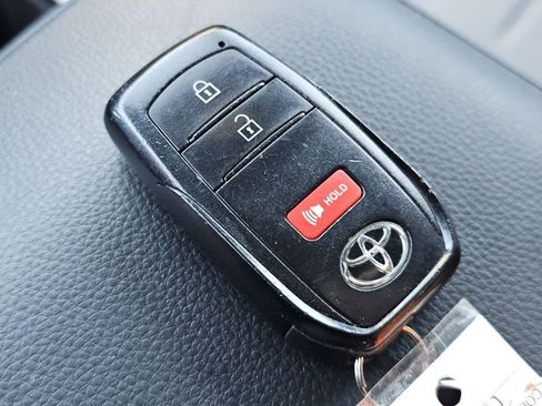 Used 2024 Toyota Tacoma TRD Sport AWD/4WD image 34