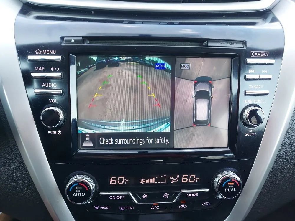 Used 2015 Nissan Murano Platinum w/ Platinum Technology Package AWD/4WD image 29