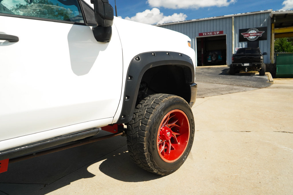 Used 2020 Chevrolet Silverado 2500 Custom w/ Custom Value Package AWD/4WD image 19