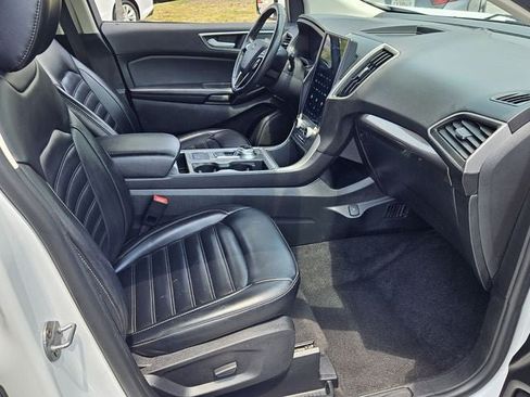 Used 2024 Ford Edge SEL AWD/4WD image 16
