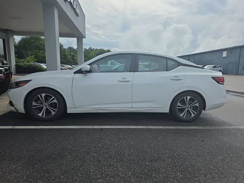 Used 2022 Nissan Sentra SV FWD image 2