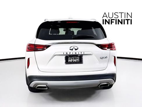 Certified 2022 INFINITI QX50 Essential FWD image 8