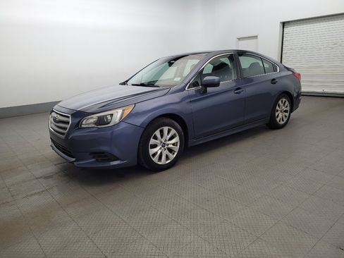 Used 2017 Subaru Legacy 2.5i Premium AWD/4WD image 2
