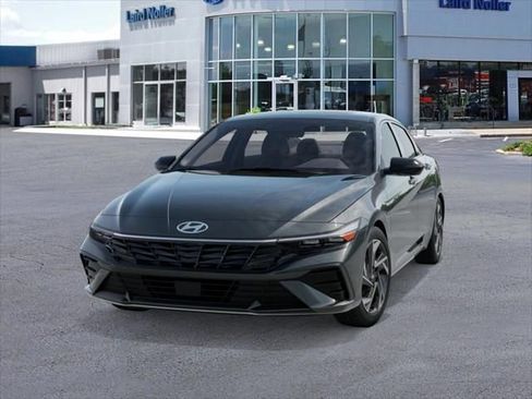 New 2026 Hyundai Elantra SEL Sport Premium FWD image 6