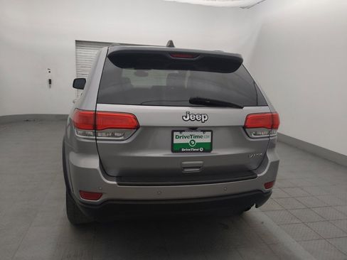 Used 2018 Jeep Grand Cherokee Laredo RWD image 6