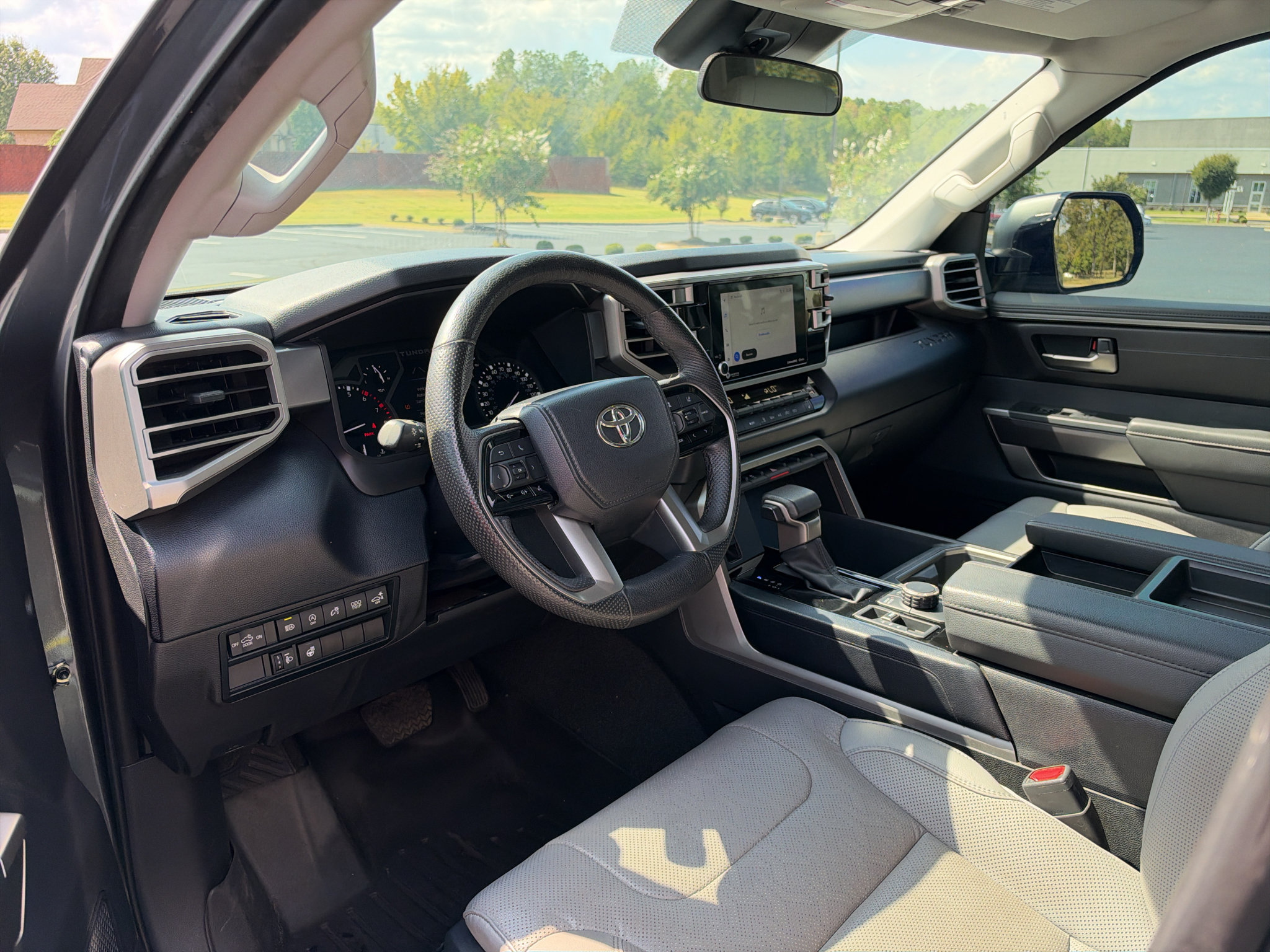 Used 2023 Toyota Tundra SR5 w/ SR5 Premium Package AWD/4WD image 10