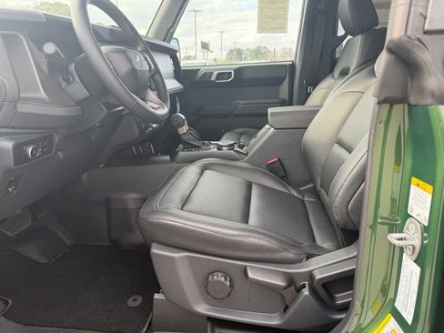 New 2025 Ford Bronco Badlands w/ Sasquatch Package image 4