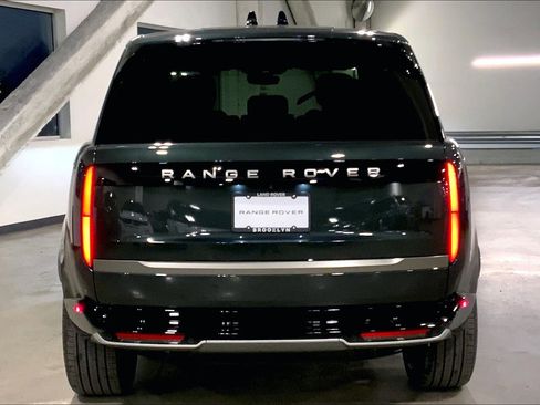 New 2026 Land Rover Range Rover SE image 4