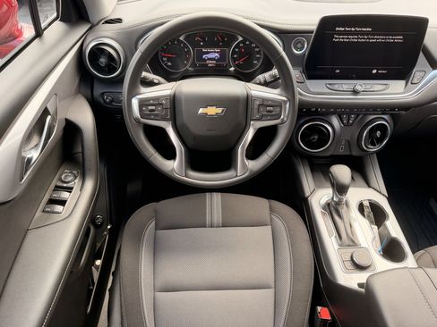 Used 2024 Chevrolet Blazer LT w/ Convenience Package FWD image 29