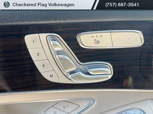 Used 2021 Mercedes-Benz GLC 300 GLC 300 image 14