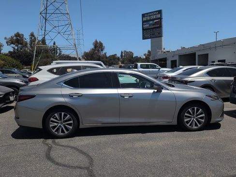 Used 2019 Lexus ES 350 FWD image 2