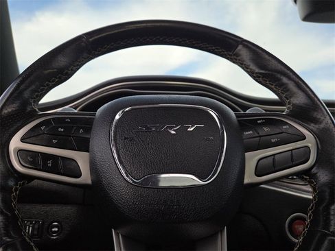 Used 2019 Dodge Challenger SRT Hellcat Redeye image 25