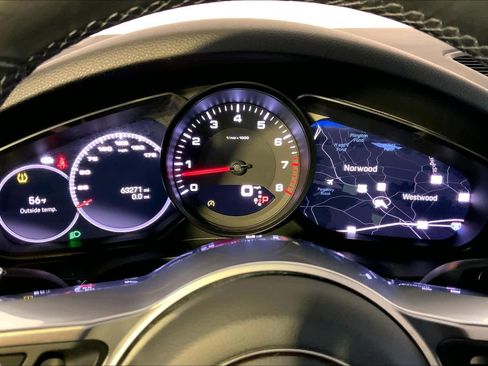 Used 2022 Porsche Cayenne image 58