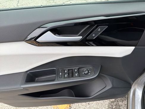 New 2026 Volkswagen Taos S image 14