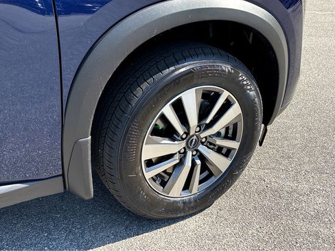 New 2026 Nissan Pathfinder SL image 29