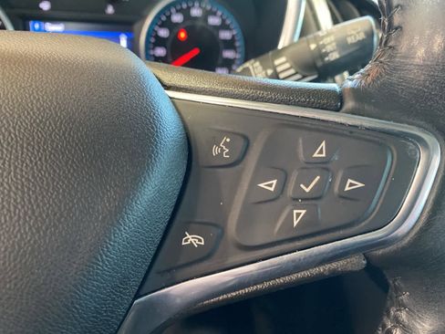 Used 2020 Chevrolet Equinox LT image 22