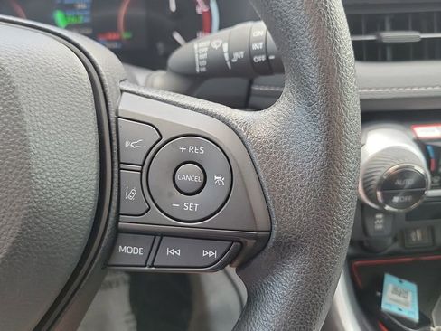 Certified 2025 Toyota RAV4 XLE w/ Convenience Package image 20