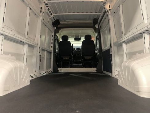 Used 2023 RAM ProMaster 2500 FWD image 14