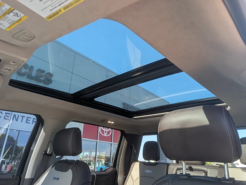 Used 2018 Ford F350 Limited AWD/4WD image 30