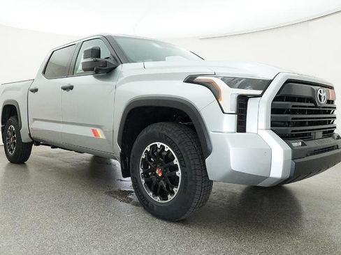 New 2026 Toyota Tundra SR5 AWD/4WD image 38