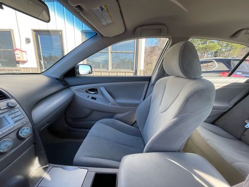 Used 2008 Toyota Camry LE image 15