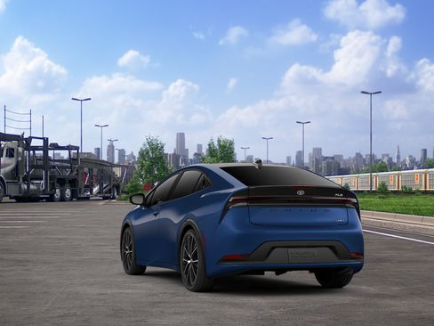 New 2026 Toyota Prius XLE FWD image 9