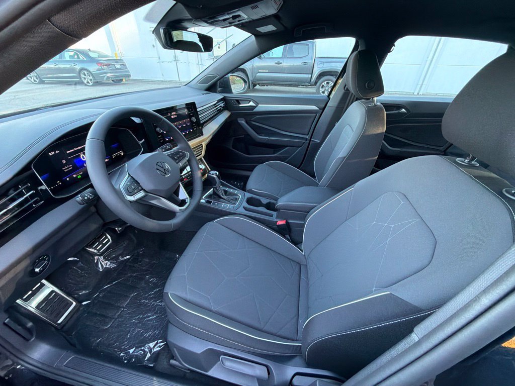 New 2027 Volkswagen Jetta Sport FWD image 9
