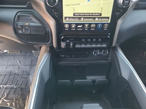 Used 2019 RAM 3500 Laramie AWD/4WD image 25