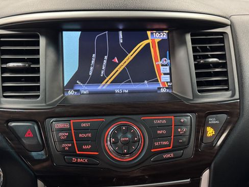 Used 2014 Nissan Pathfinder Platinum w/ Platinum Premium Package FWD image 16