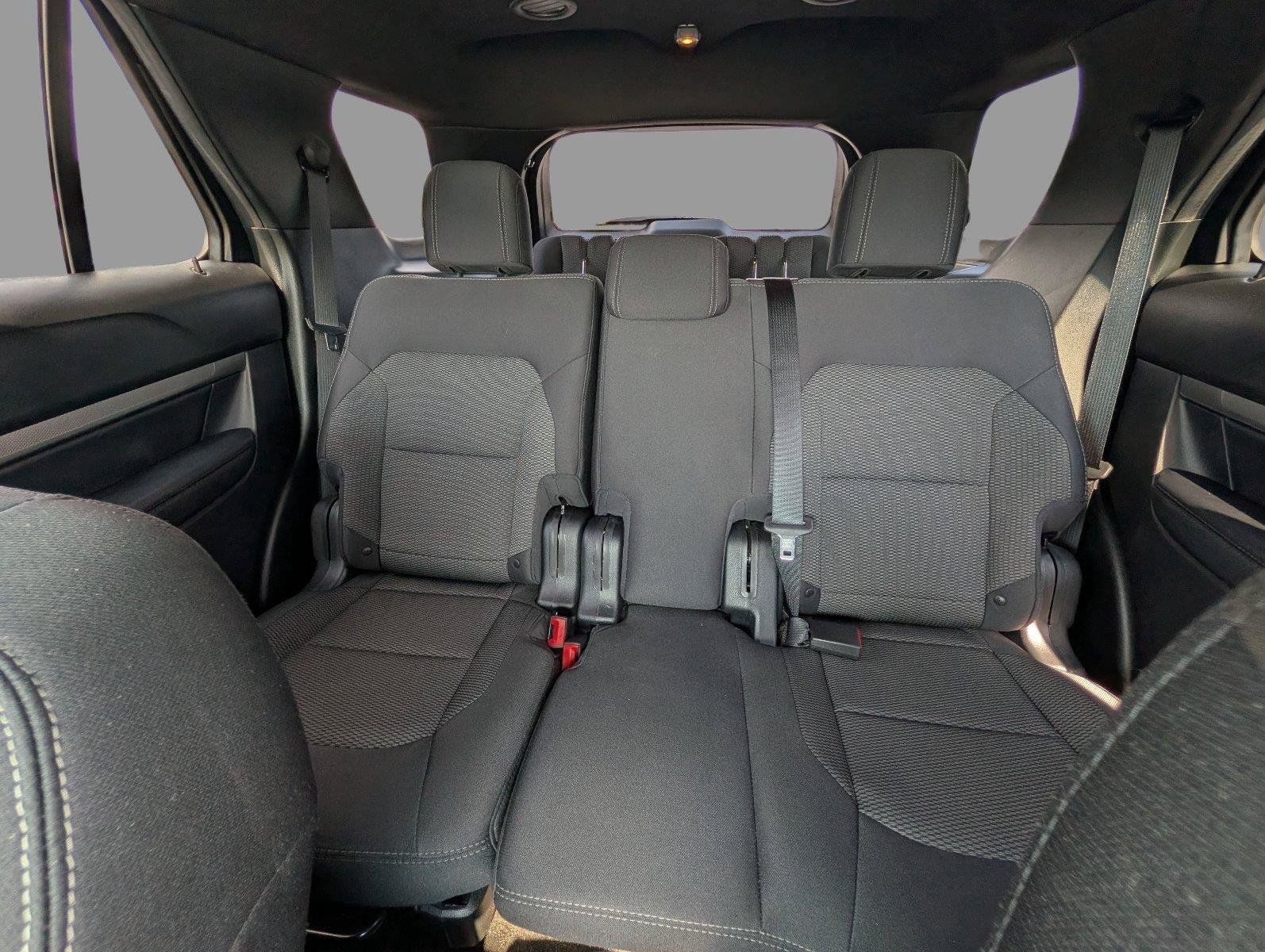 Used 2018 Ford Explorer XLT FWD image 13