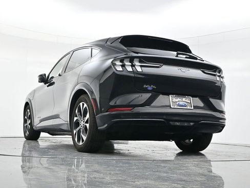 Used 2021 Ford Mustang Mach-E Premium image 23