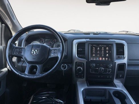 Used 2017 RAM 1500 Big Horn image 2