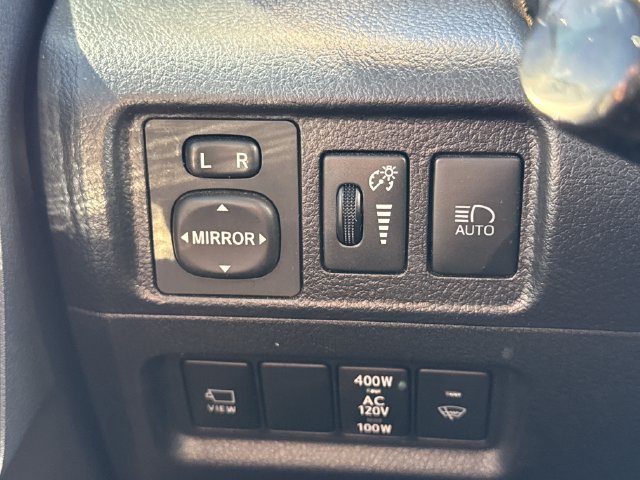 Used 2023 Toyota 4Runner Limited AWD/4WD image 37