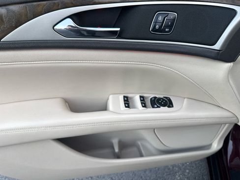 Used 2017 Lincoln MKZ Select AWD/4WD image 10