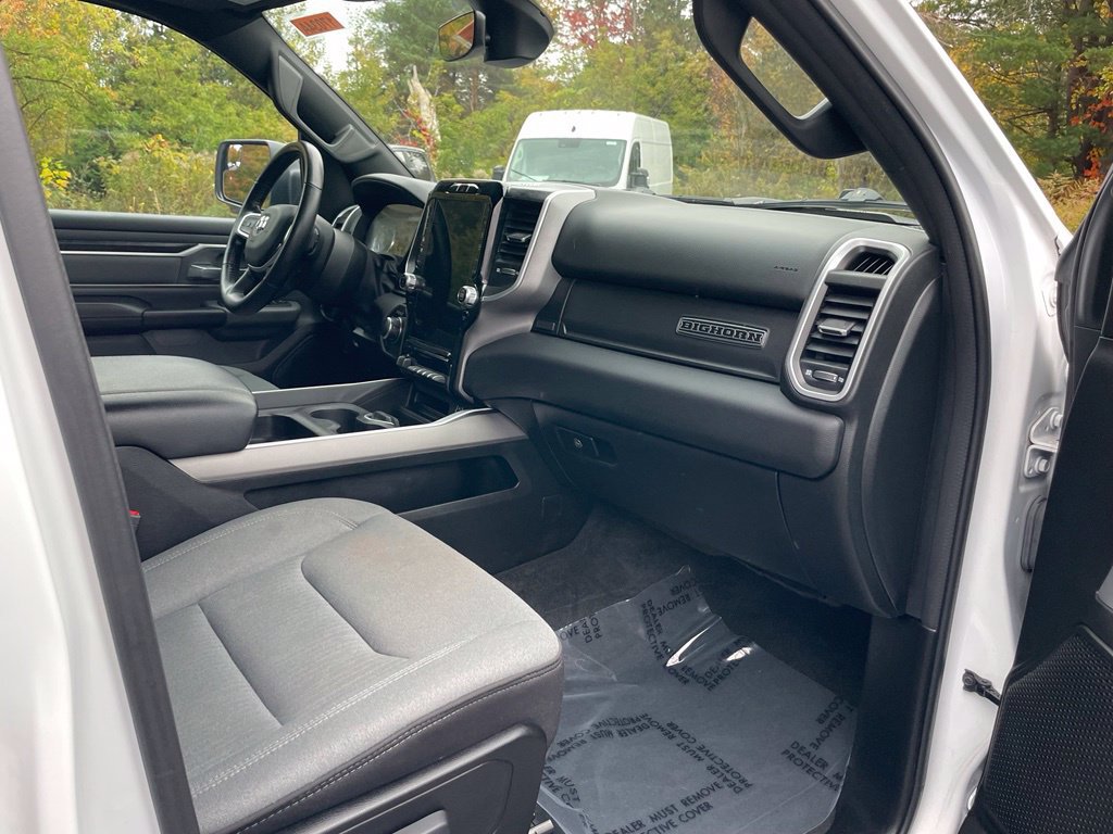 Used 2023 RAM 1500 4x4 Crew Cab image 12