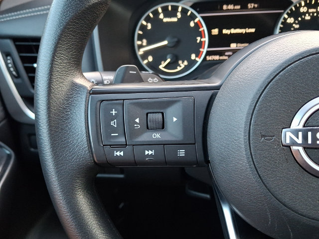 Used 2023 Nissan Rogue S AWD/4WD image 20