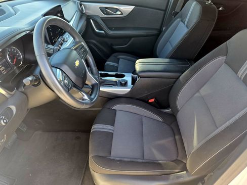 Used 2025 Chevrolet Blazer LT image 14