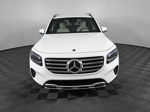 Certified 2025 Mercedes-Benz GLB 250 image 34