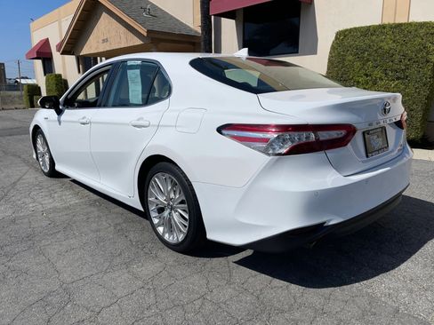 Used 2019 Toyota Camry XLE w/ Driver Assist Package FWD image 7