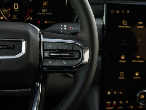 New 2026 GMC Terrain Denali w/ LPO, Floor Liner Package image 22