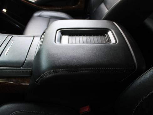 Used 2019 Chevrolet Tahoe Premier AWD/4WD image 21