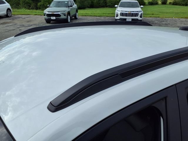 Used 2025 Chevrolet Trax LT FWD image 17