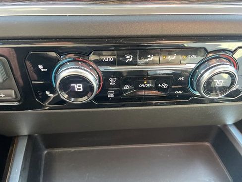 Used 2023 GMC Sierra 1500 Elevation image 28