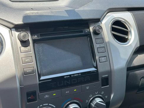 Used 2017 Toyota Tundra SR5 w/ SR5 Upgrade Package RWD image 29